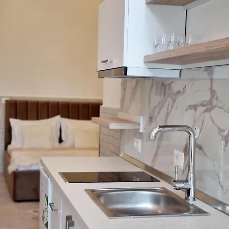 Дом отдыха Green Villa Влёра